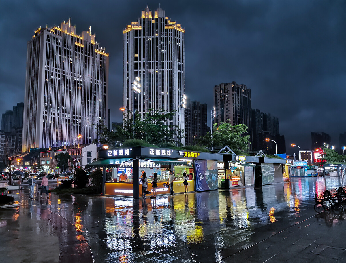 福州宝龙城市广场雨夜随拍